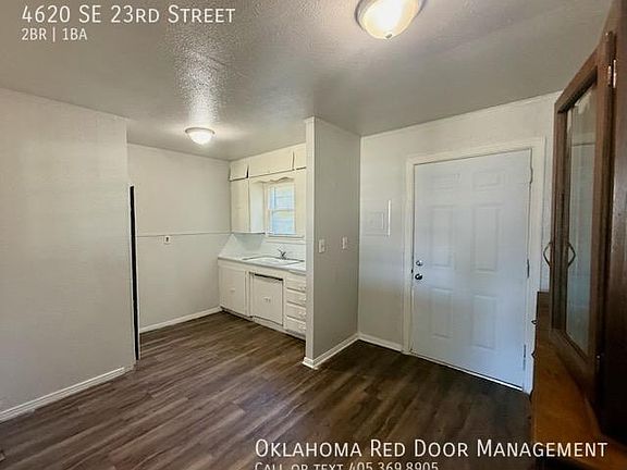4th image of 4620 SE 23rd St
