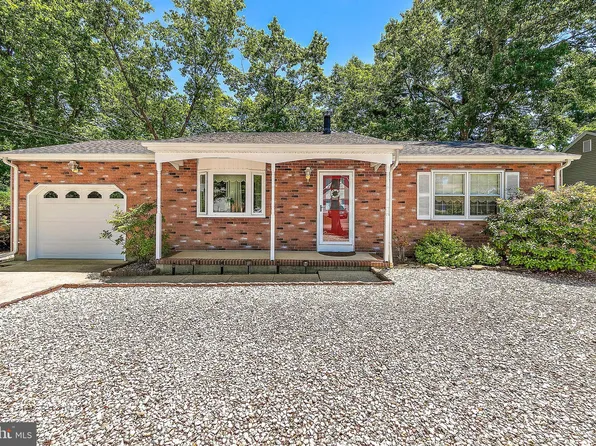 197 Bowline Rd, Manahawkin, NJ 08050