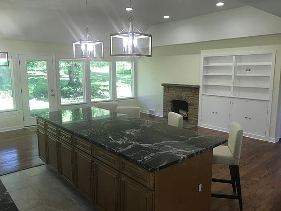 5th image of 8131 Rowan Rd