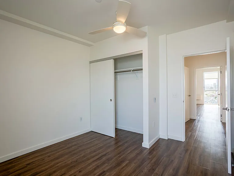 4801 Shattuck — Photo 12