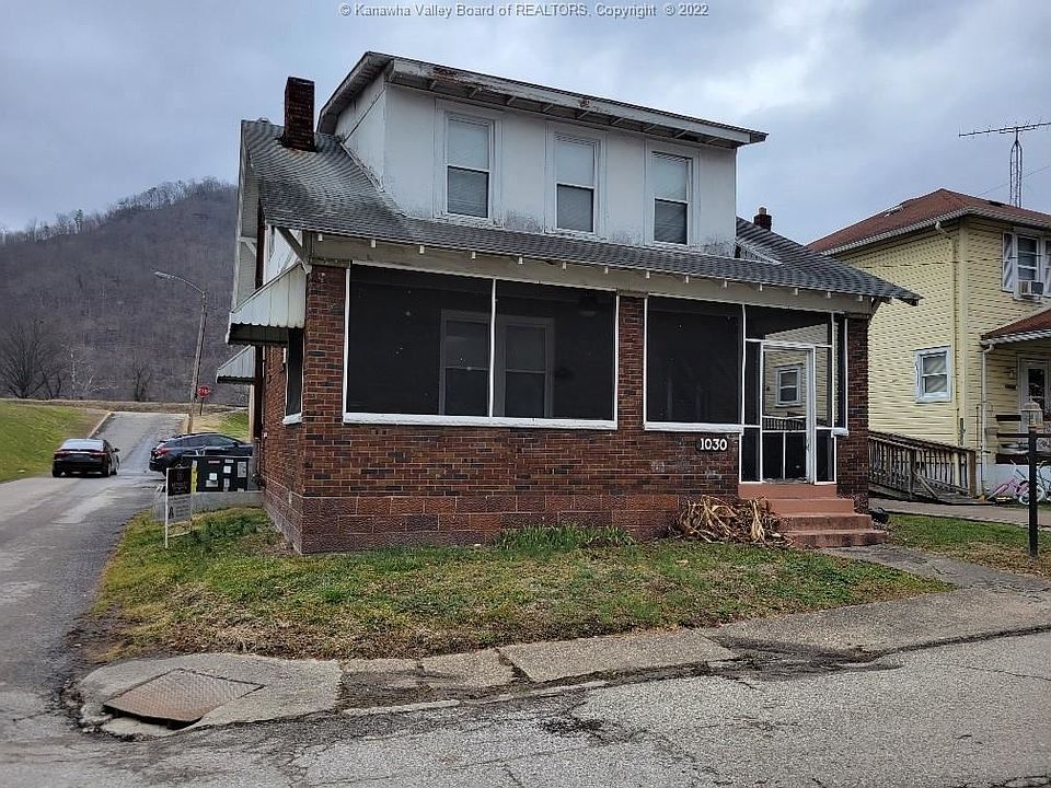 1st image of 1030 1st Ave