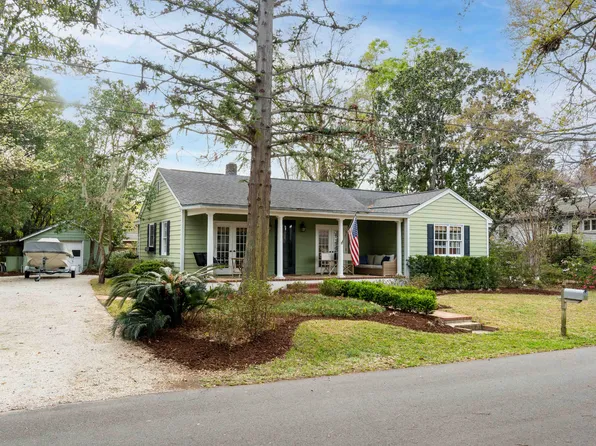 111 Old Point Rd, Charleston, SC 29412