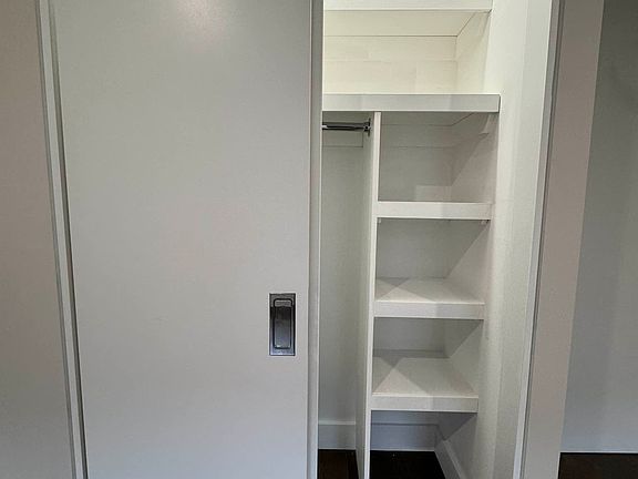 3rd image of 311 W 21st St APT 3W