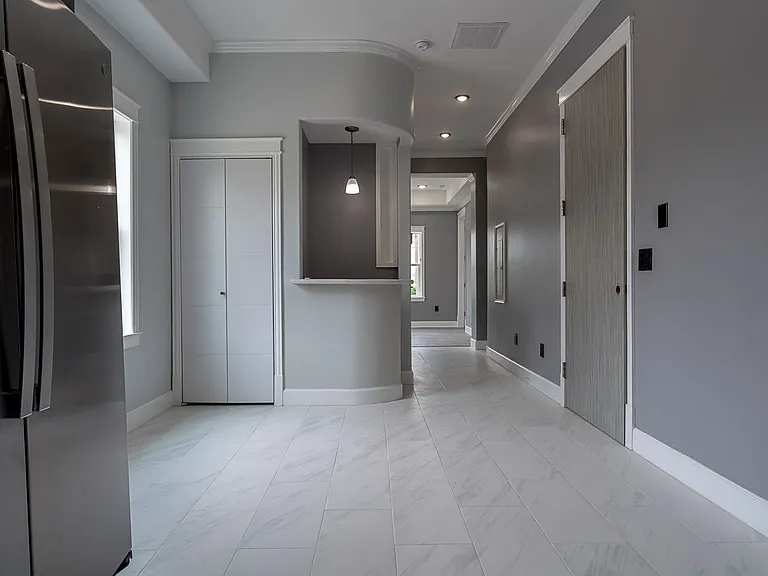 1801 Rosenberg — Photo 32