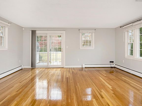 3rd image of 14 Endmoor Rd