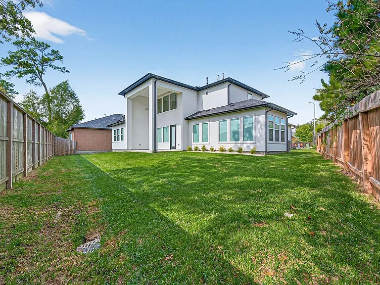7507 Faldo Dr — Photo 9