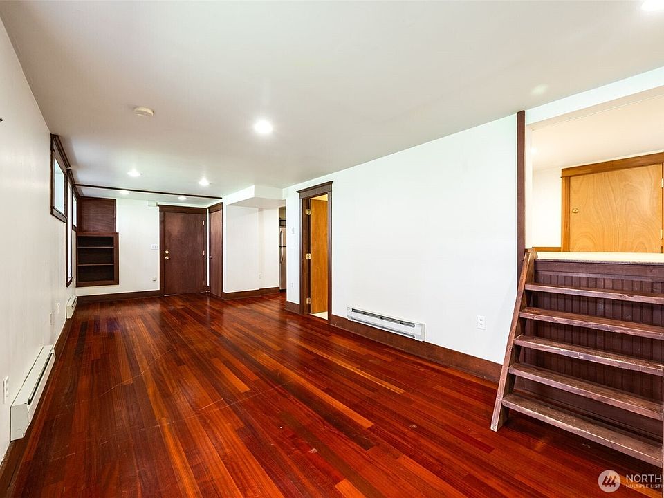 1st image of 5626 Roosevelt Way NE #B