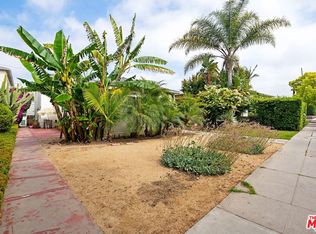 1644 1/2 Preuss Rd, Los Angeles, CA 90035