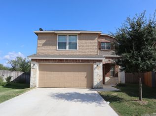 490 Walnut Crst, Selma, TX 78154