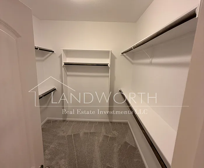 4604 Angus Dr — Photo 10