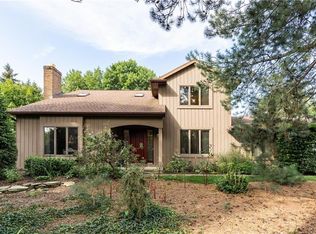 2 Pine Brook Cir, Penfield, NY 14526