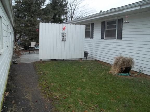 4th image of 102 W Polk Ave