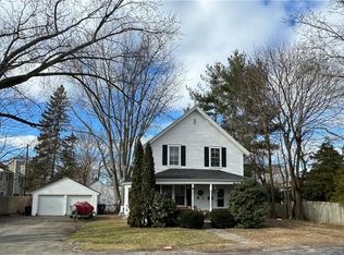 697 Willett Ave, Riverside, RI 02915