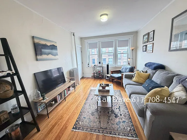 127 Sutherland Rd #D — Photo 5