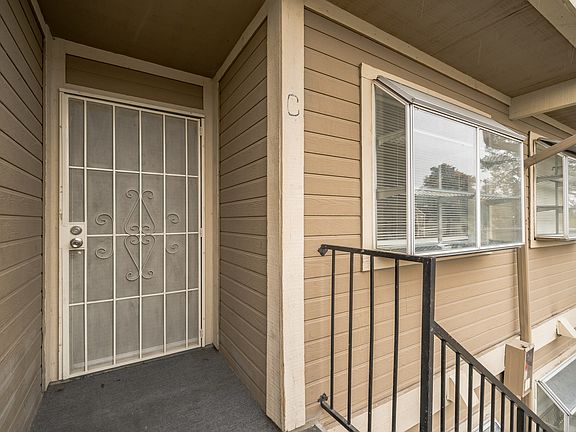 2nd image of 2654 Bryandouglas Dr APT C