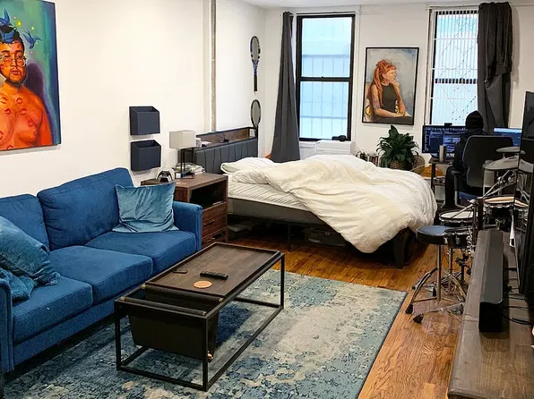 104 E 4th St APT G2, New York, NY 10003