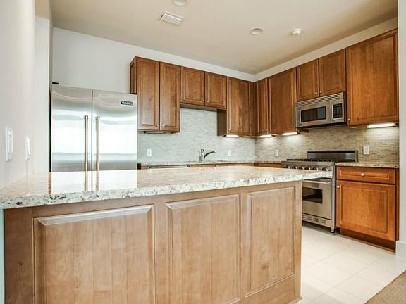 4th image of 3100 W 7th St APT 619