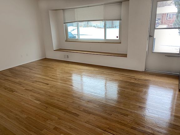 Oak hardwood floors throughout the upstairs are easy to clean and sparkle bright, open style entrance leads from the spacious living room to the dining room area.