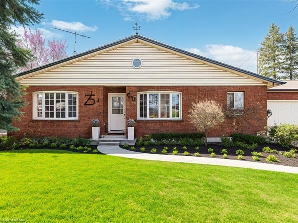 520 Anson Dr, Hamilton, ON L9G 2M6