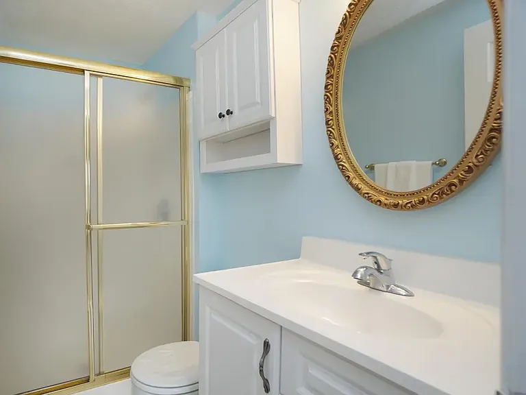Upstairs full bathroom with shower