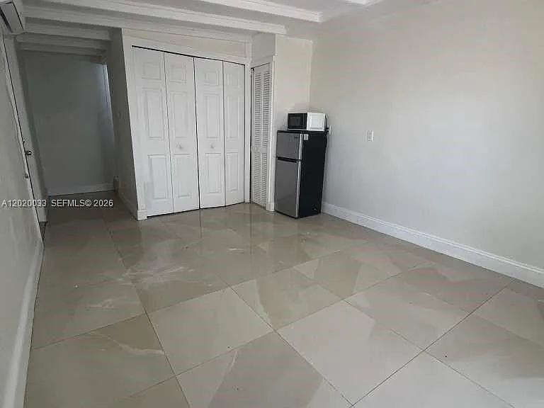 1629 NE 177th St #2 — Photo 4