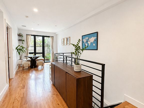 2nd image of 475 Herkimer St APT 1R