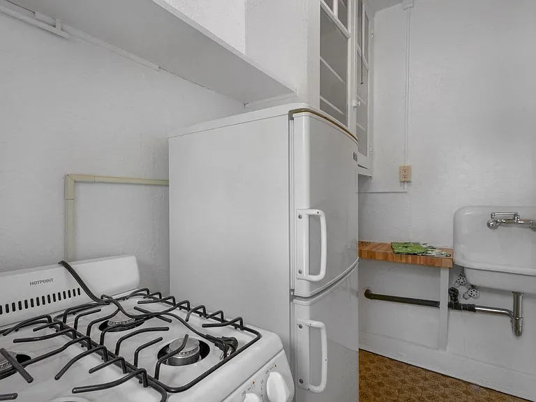 The Park Apartments — Photo 128