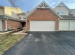 2209 Camden Ln, Hanover Park, IL 60133