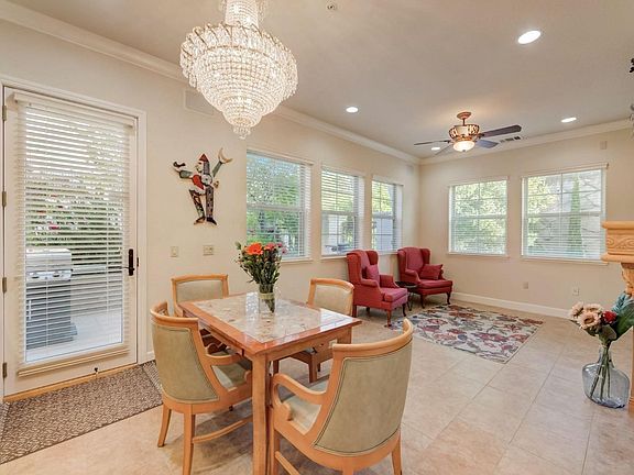 4th image of 1108 Waltz Court