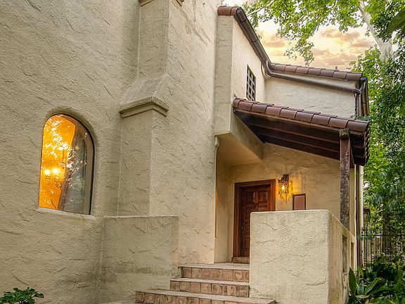 3rd image of 217 PASEO ENCINAL ST