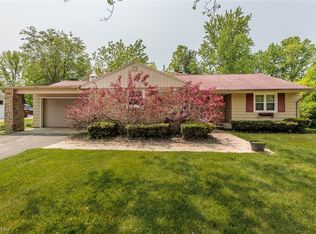 216 Harmon Rd, Aurora, OH 44202