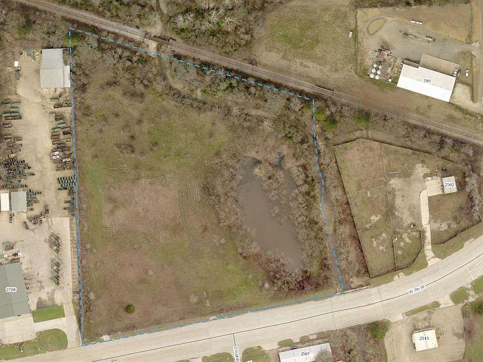 1st image of 2600 W 7th St