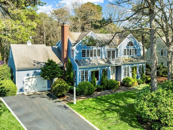 50 Bayshore Drive, Mashpee, MA 02649