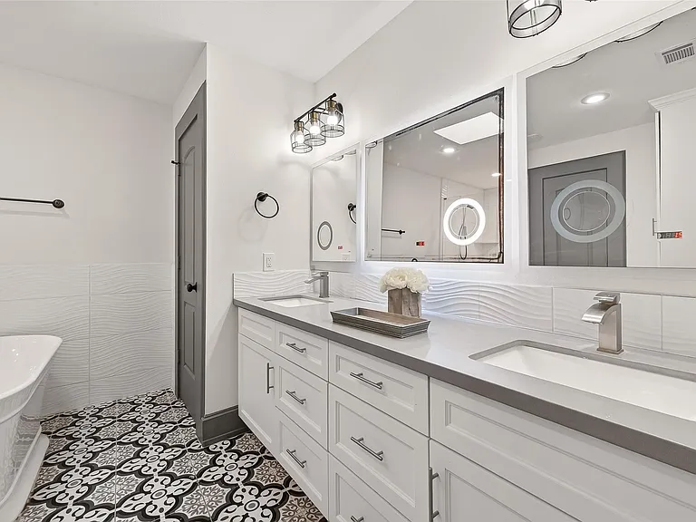 10054 Cedardale Dr — Photo 23