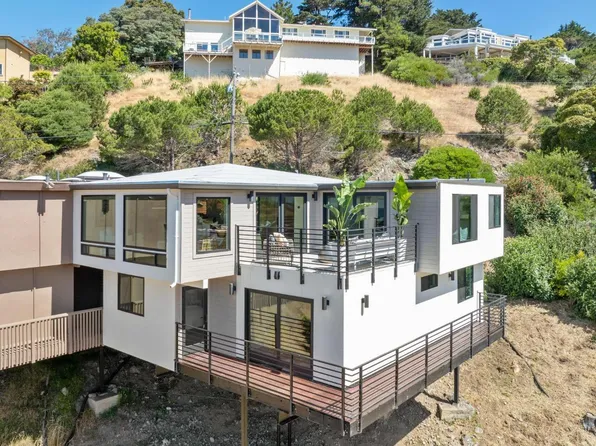 1490 Vistazo Street W, Tiburon, CA 94920