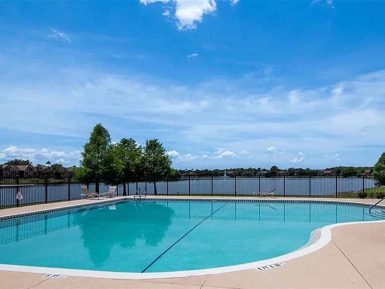 9130 Lake Chase Island Way #9130 — Photo 23