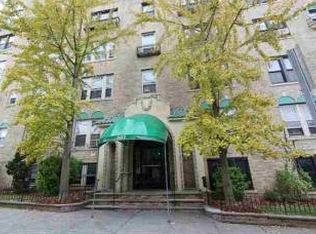 107 Kensington Ave APT 102, Jersey City, NJ 07304