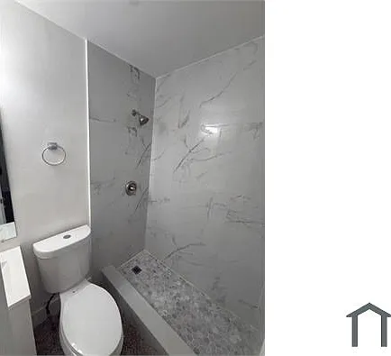 4 bed, 1043 sqft, $2,960 — Photo 3