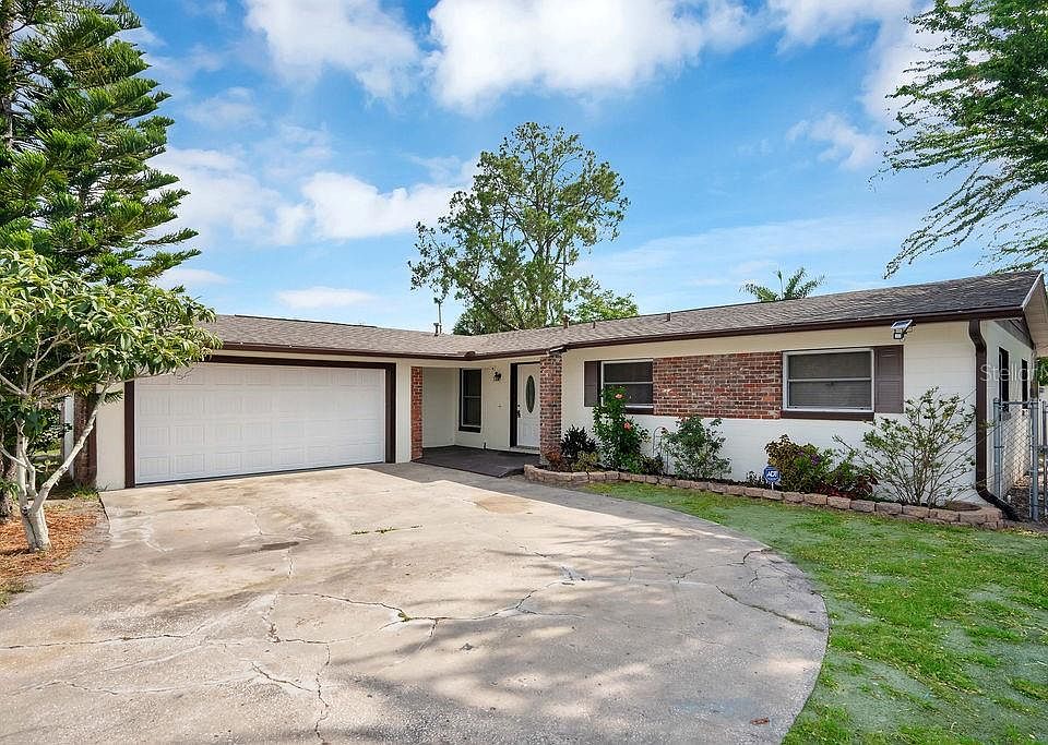1st image of 6418 Voltaire Dr