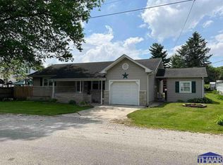 213 Young St, Paris, IL 61944