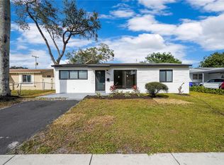 6651 Park St, Hollywood, FL 33024