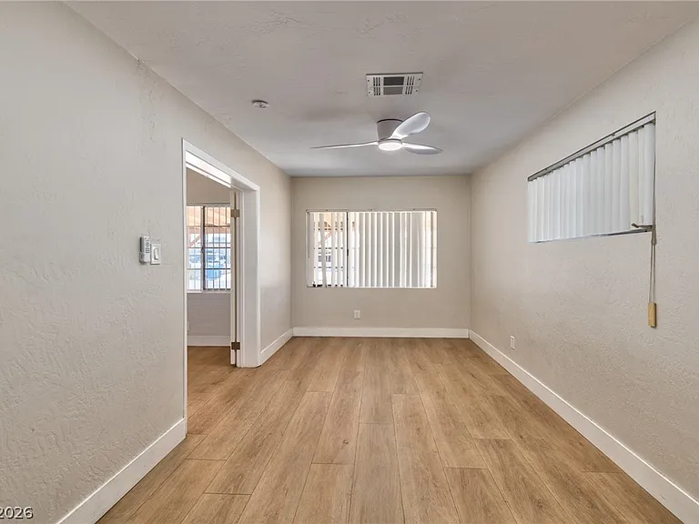 612 Stanford St — Photo 10