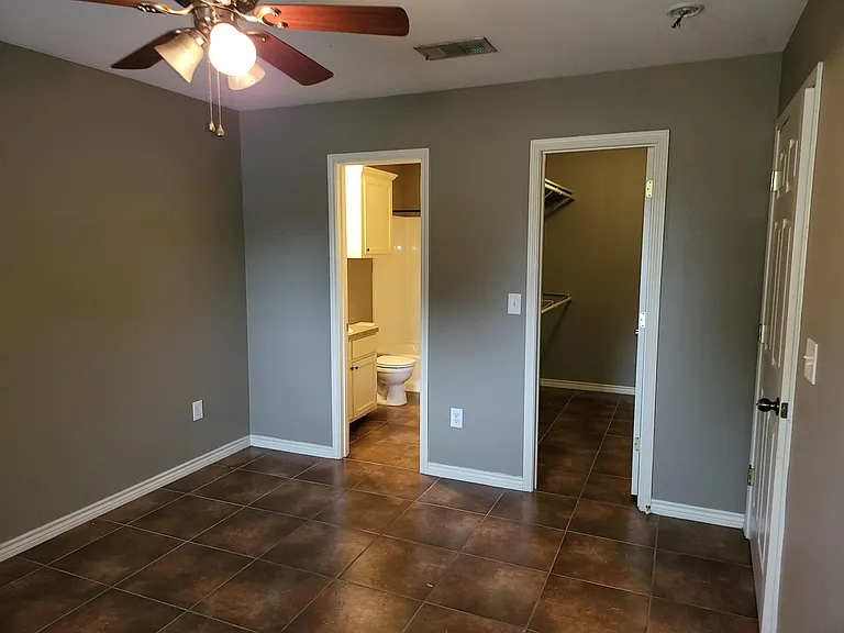 2600 Canyon St — Photo 6