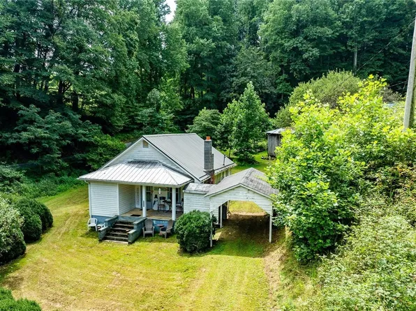 4815 Flat Springs Road, Elk Park, NC 28622