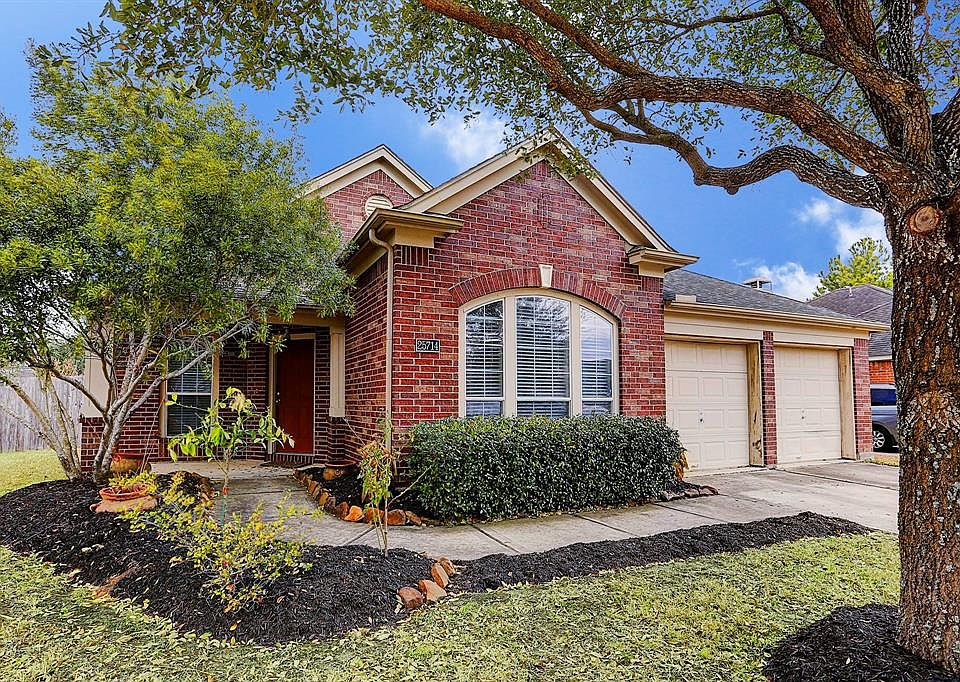 1st image of 25714 Oakstone Park Dr
