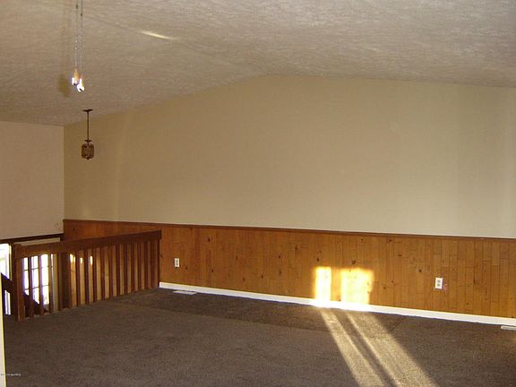 3rd image of 449 Pine Pl SE