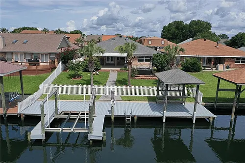 125 Windward Passage St Photo 1