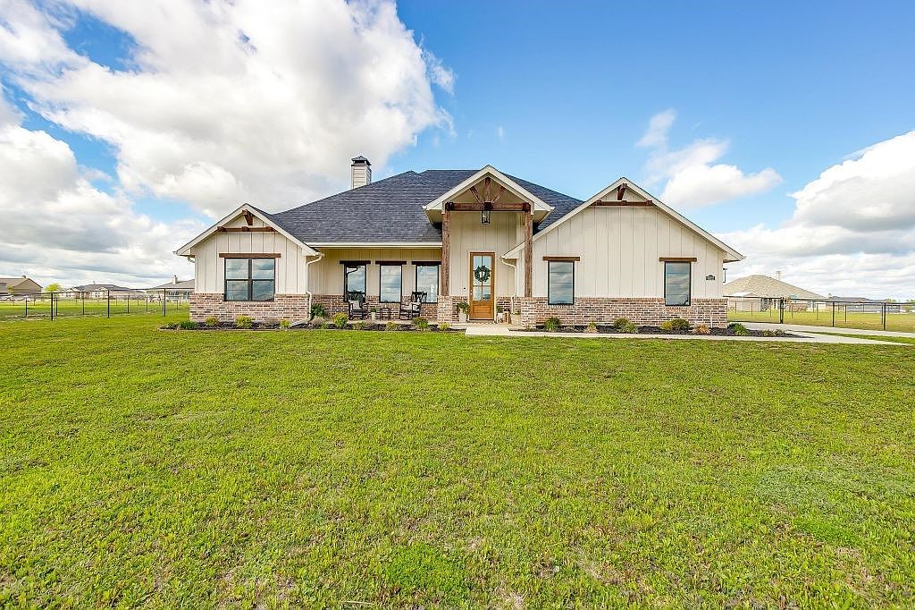 6322 Rhoden Ave, Godley, TX 76044 | Zillow