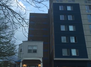 420 SW College St, Portland, OR 97201