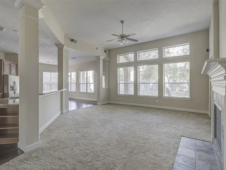 70 S Almondell Cir — Photo 11